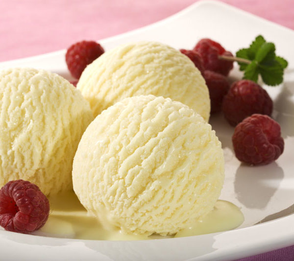 vanilla-ice-cream-scoops